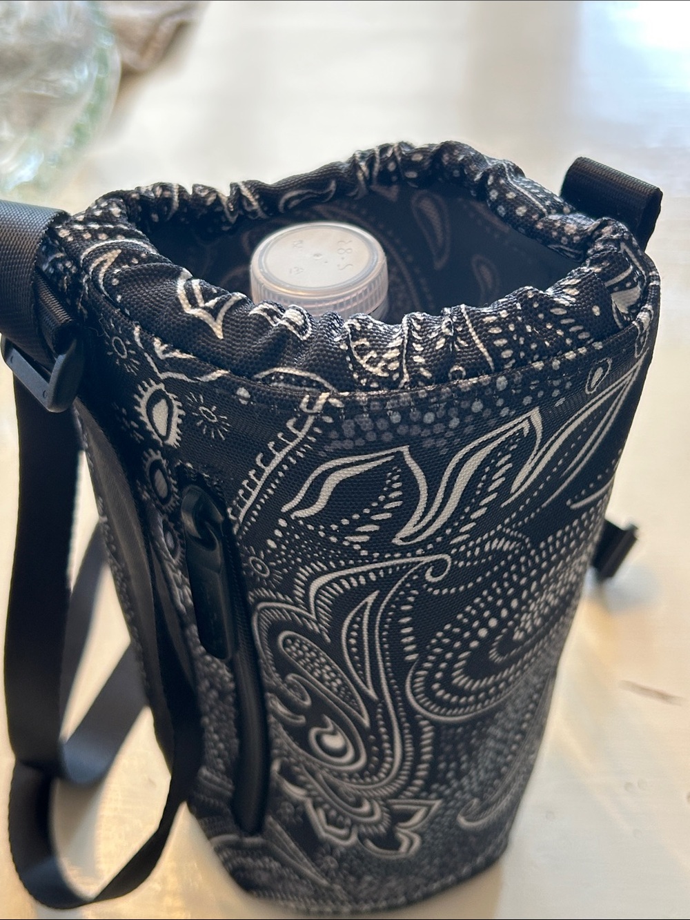 Vera Bradley Water Bottle Crossbody Sling Bag bandana paisley